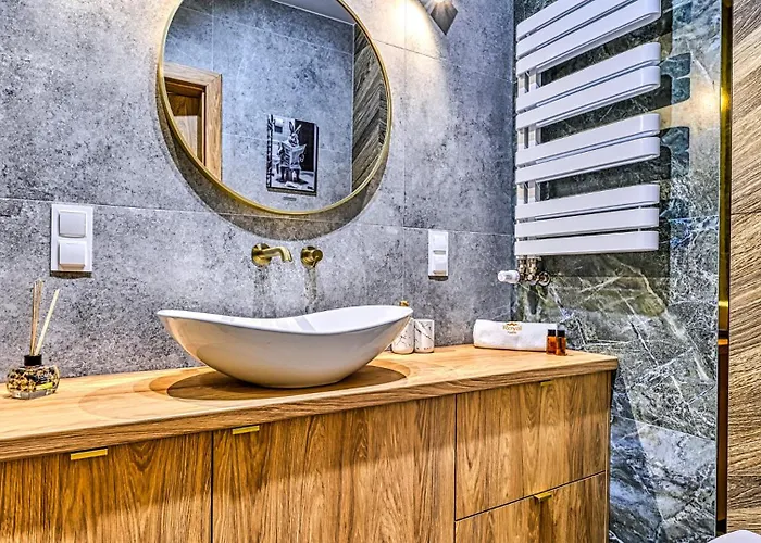 Belle View & - Centrum - By Royal Aparts 아파트 *