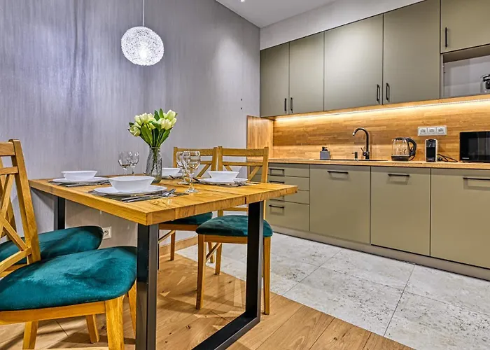 Belle View & - Centrum - By Royal Aparts 아파트 *