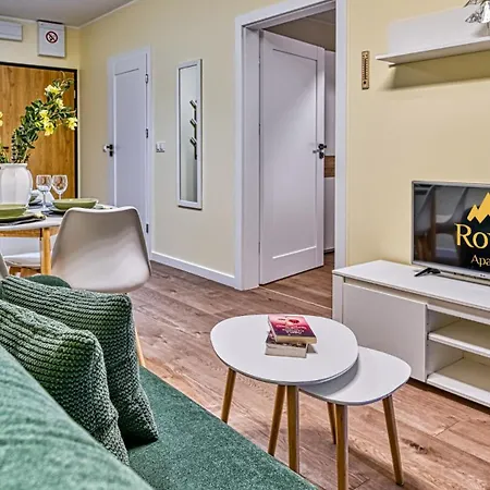 アパート Belle View & - Centrum - By Royal Aparts シクラルスカ・ポレンバ