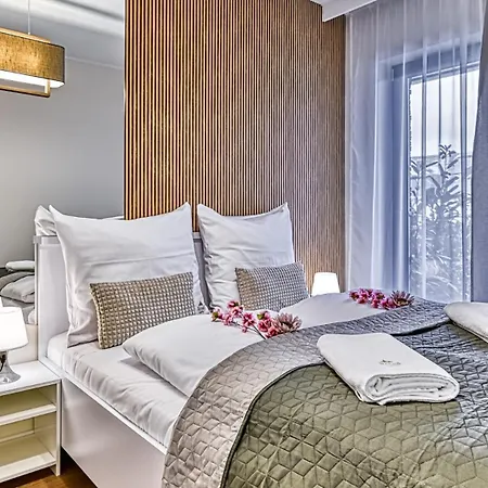 Belle View & - Centrum - By Royal Aparts Апартаменты *