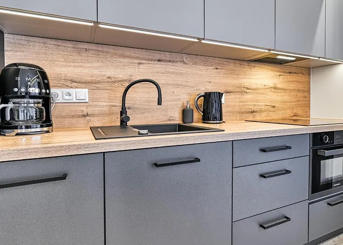 Belle View & - Centrum - By Royal Aparts *